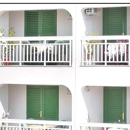 Apartmani Dodig Apartment *